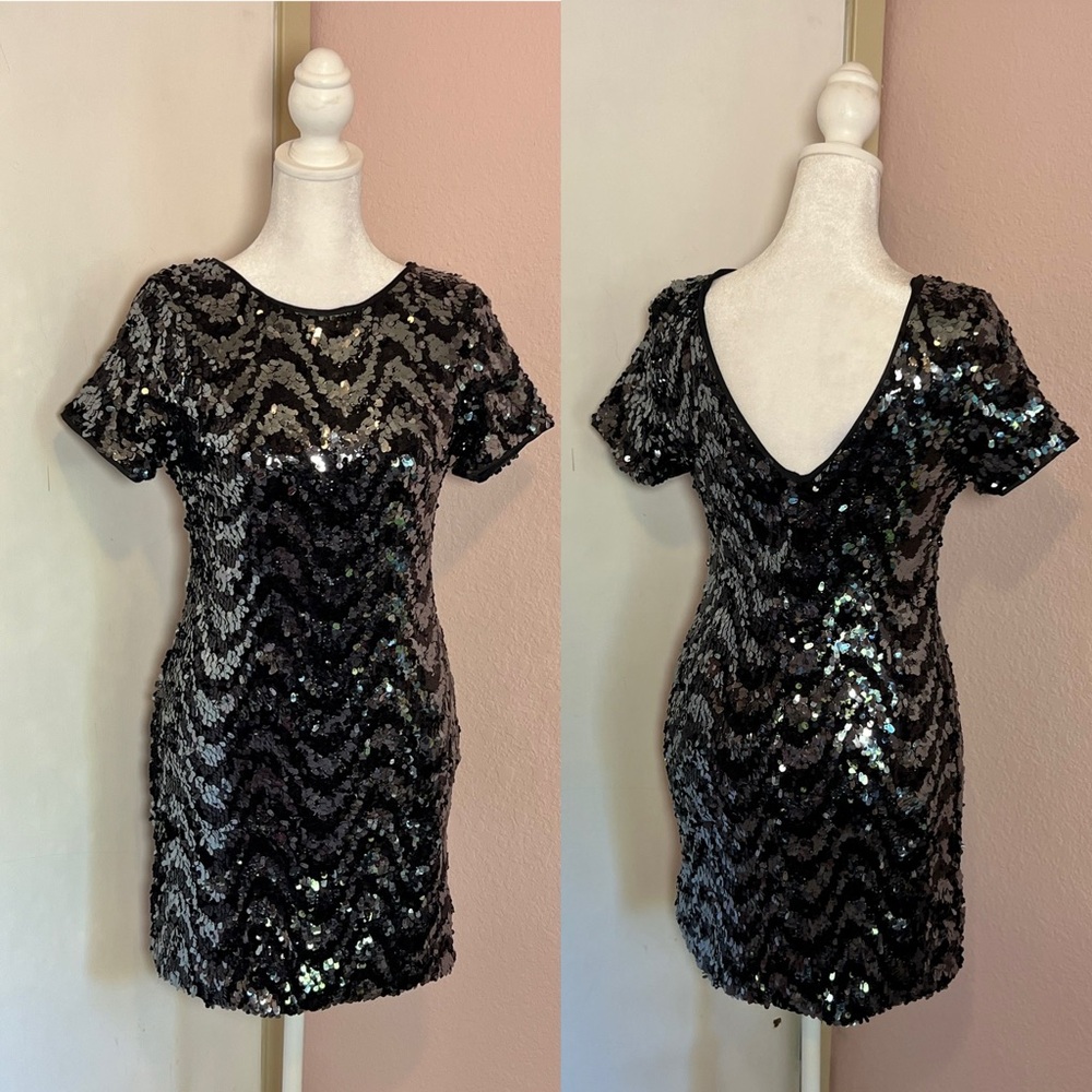 Law of Gravity Sequin Dress - Picture 13 of 14